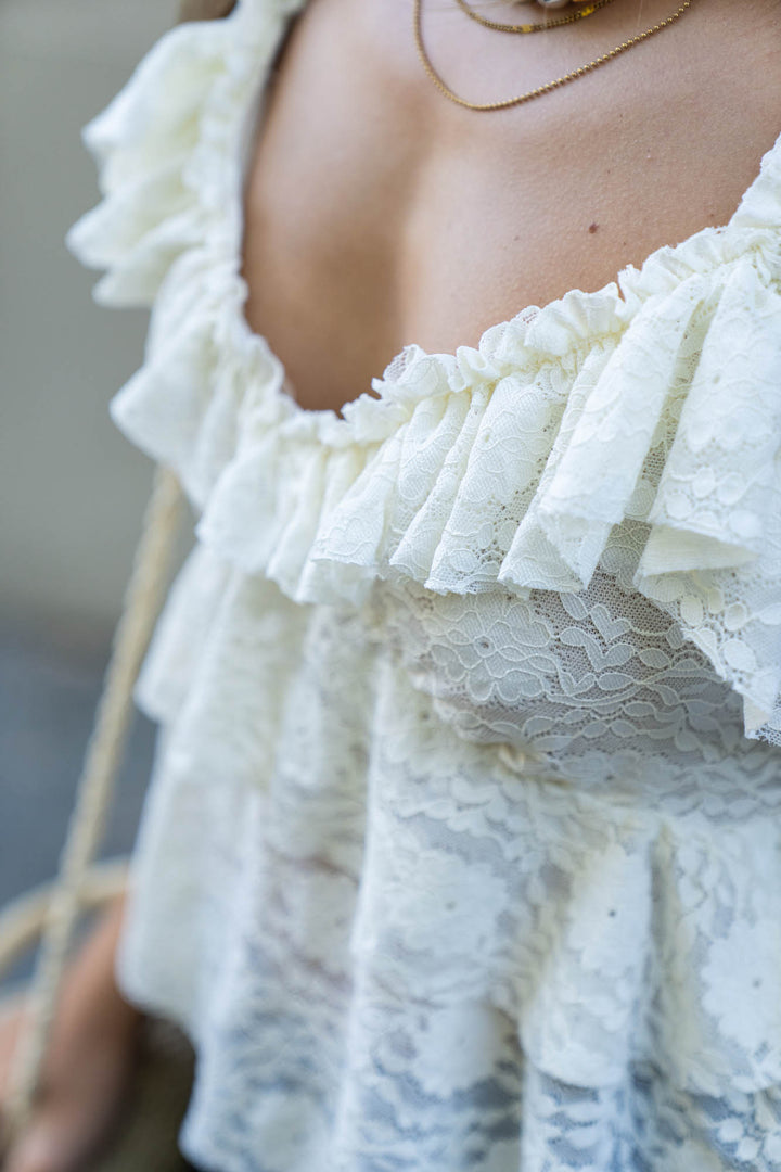 Ruffle Sleeveless Lace Top
