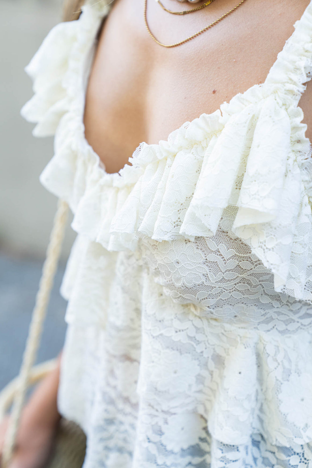 Ruffle Sleeveless Lace Top