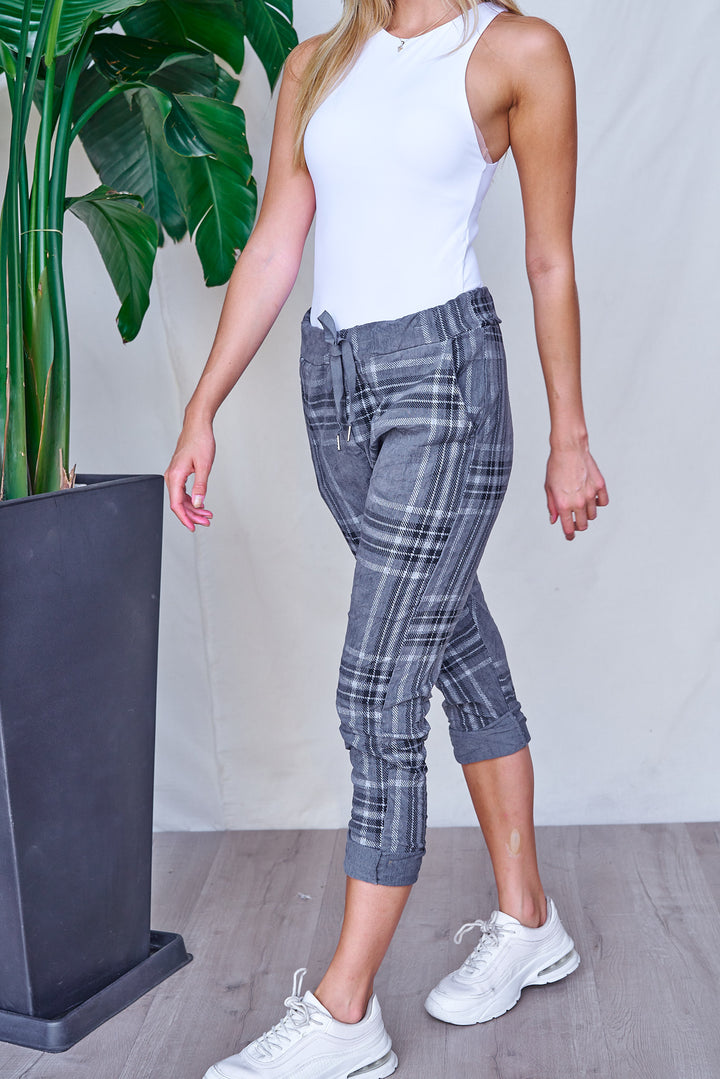 Comfy Plaid Pants with Pockets made in Italy